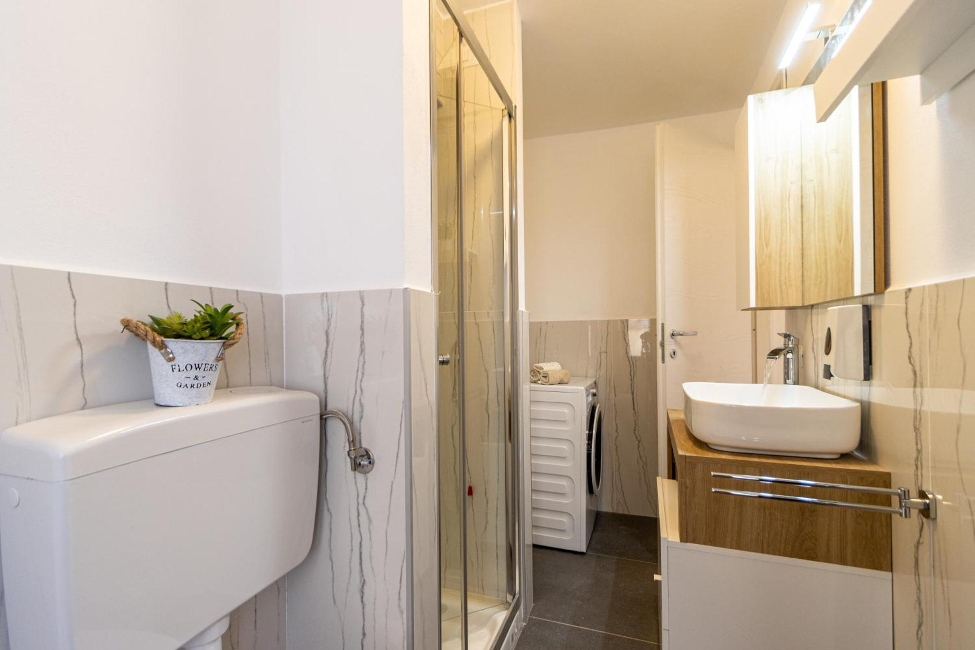 Golden Lake - Luxury Apartment ☆☆☆☆☆ - 100M From The Lake Baveno Zewnętrze zdjęcie